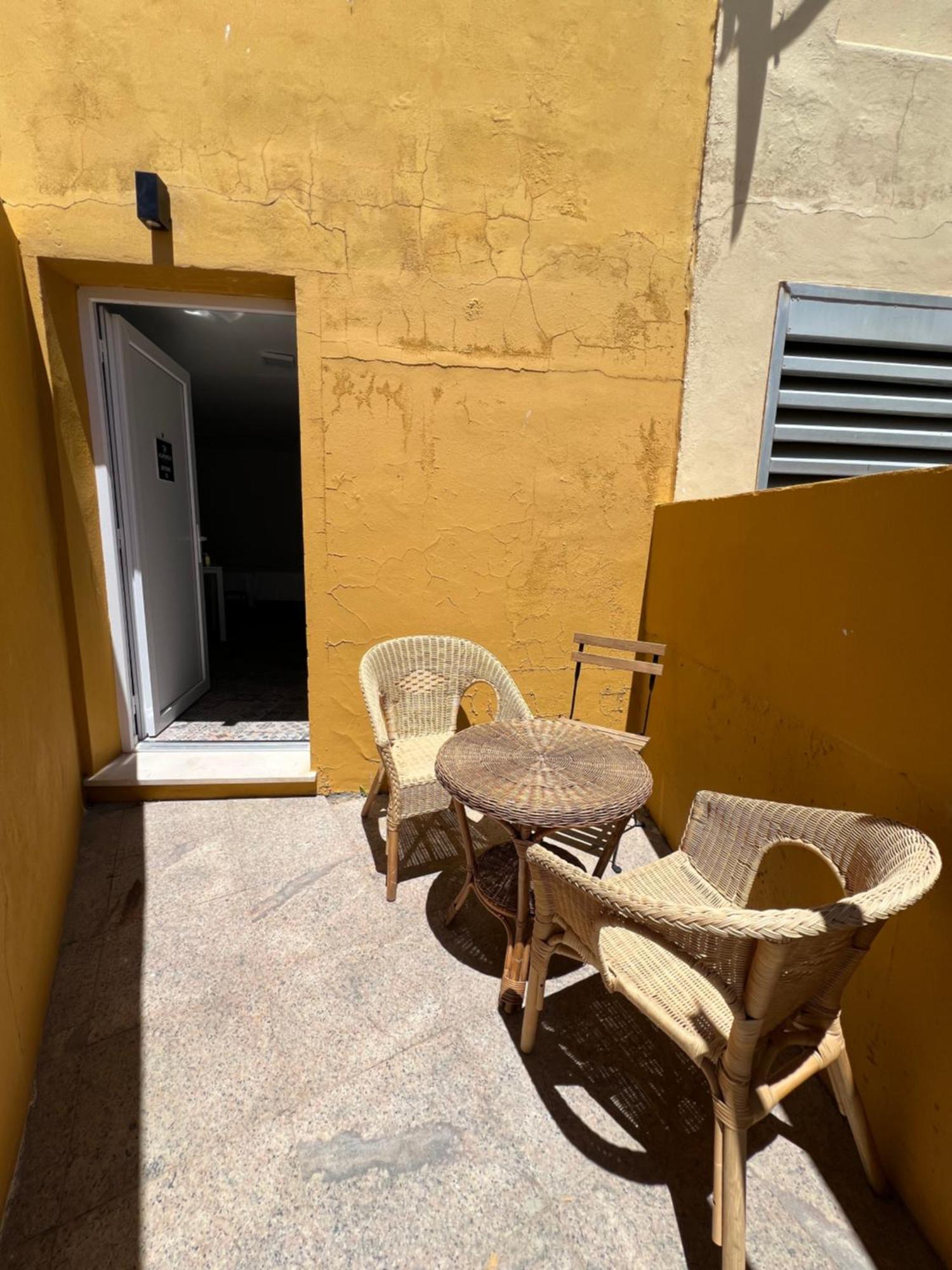 فندق أوسبيديريا ألموندو طريفة المظهر الخارجي الصورة